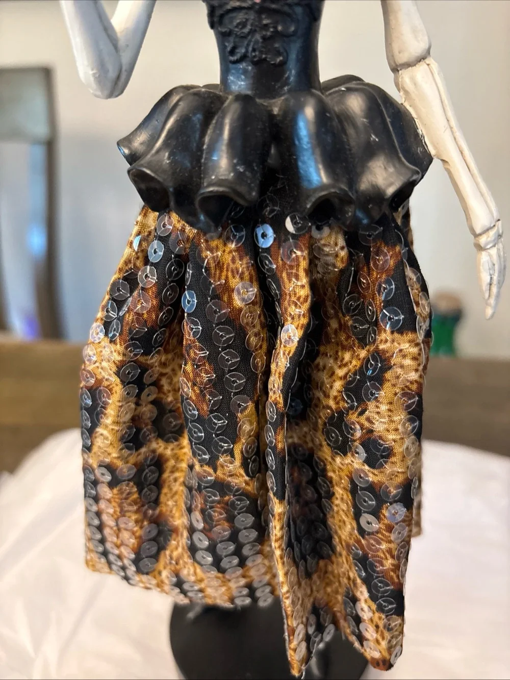 Bella Lux Halloween Skeleton Bow Mask Lady Figurine Leopard Sequin Dress